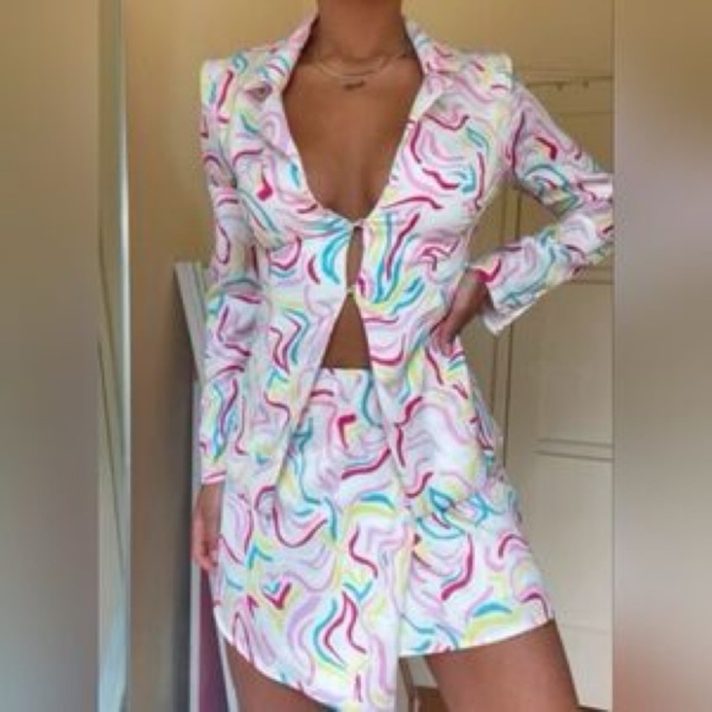 Colorful Patterned Blazer - Picture 2 of 3